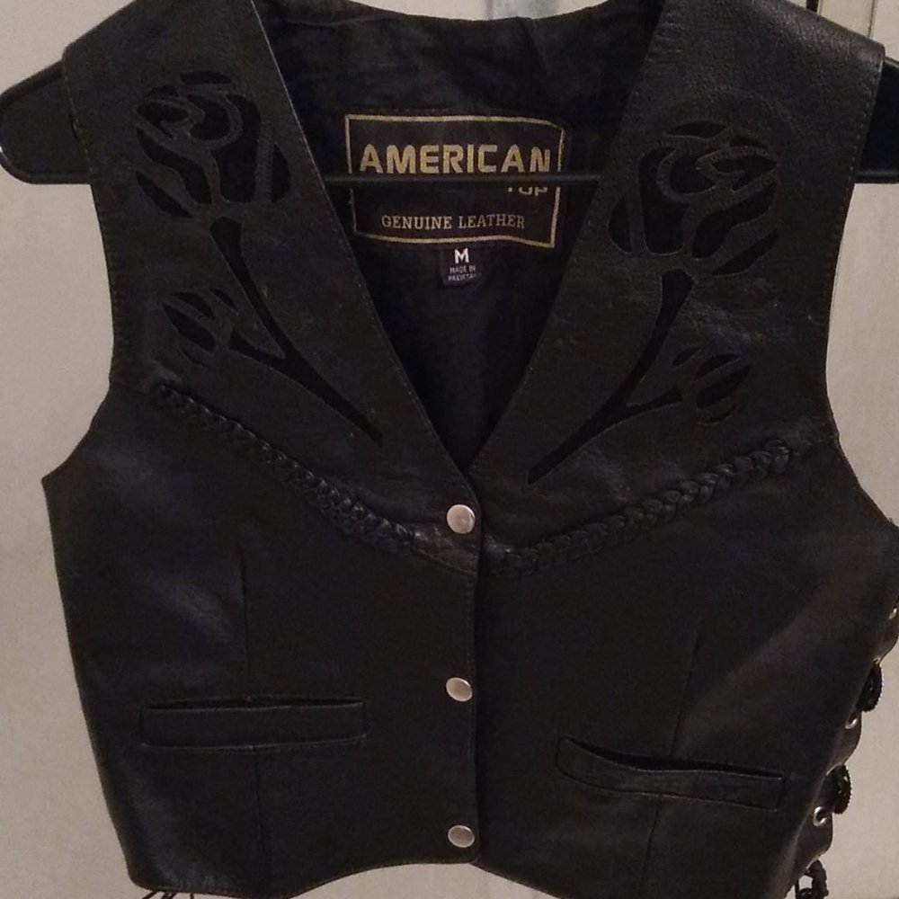 American Top 100% leather biker vest womens M